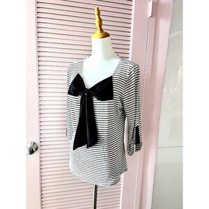 Vintage Size XL Women's Striped Top Big Bow Black White Stretch Made in USA